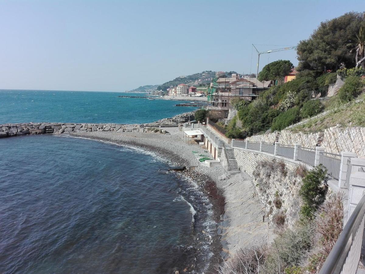 Casa Zaretta Apartamento Imperia Exterior foto